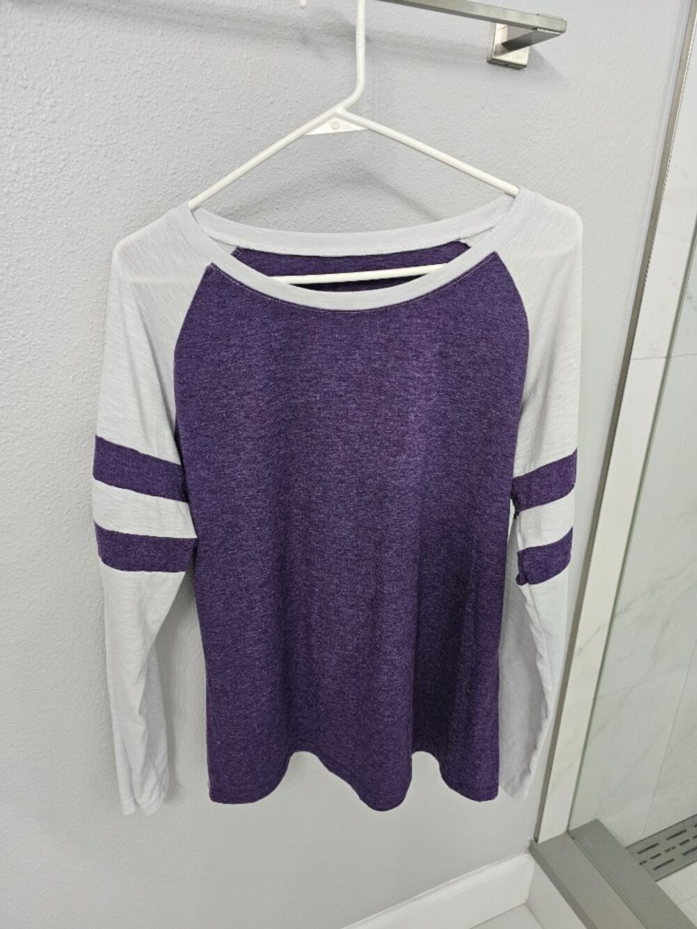 Purple/White Top - Size XL